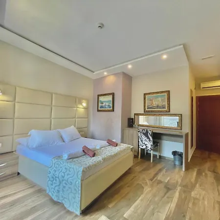 Butua Szálloda 4*